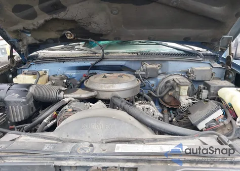 1995 Chevrolet Suburban K1500 from USA, damaged, VIN 1GNFK16K2SJ370082